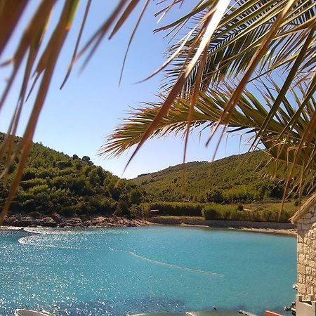 Tourist Resort Milna Vis Exterior foto